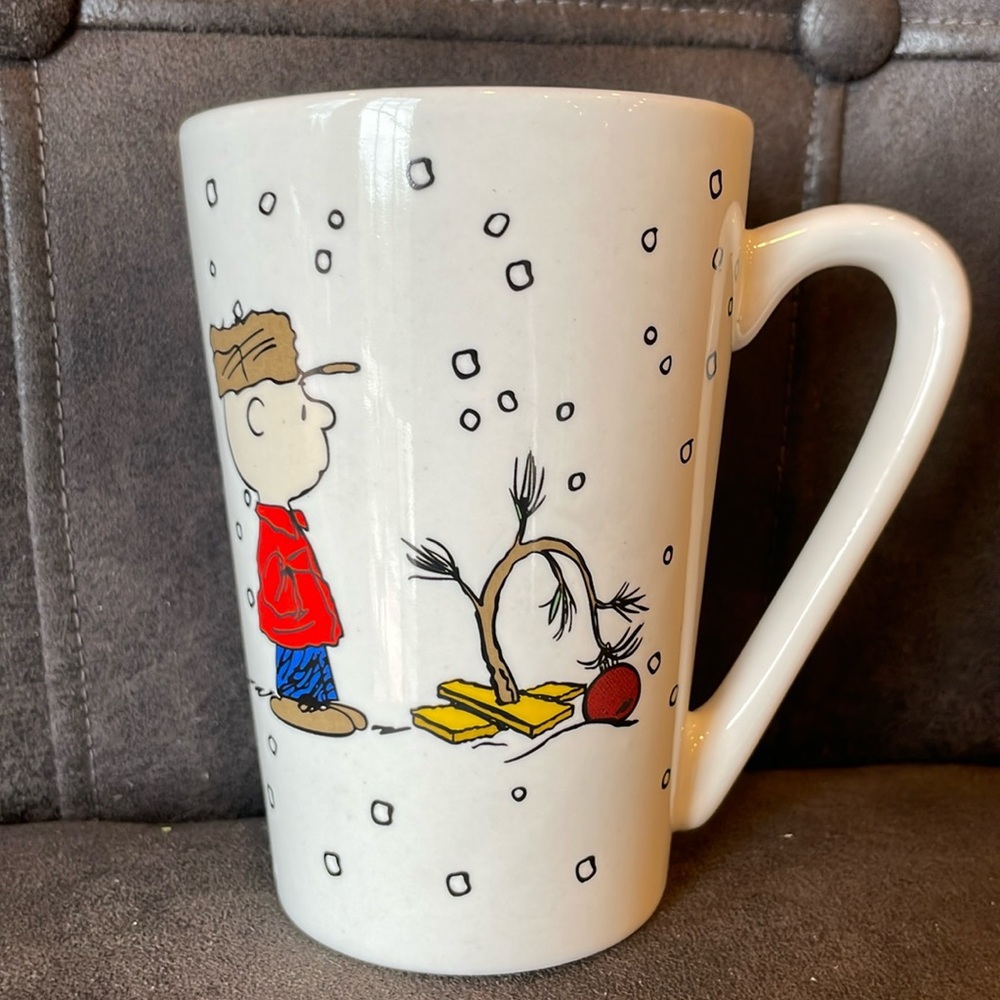 Vintage Peanuts Snoopy Charlie Brown Christmas Tree Coffee Mug “Merry Christmas”